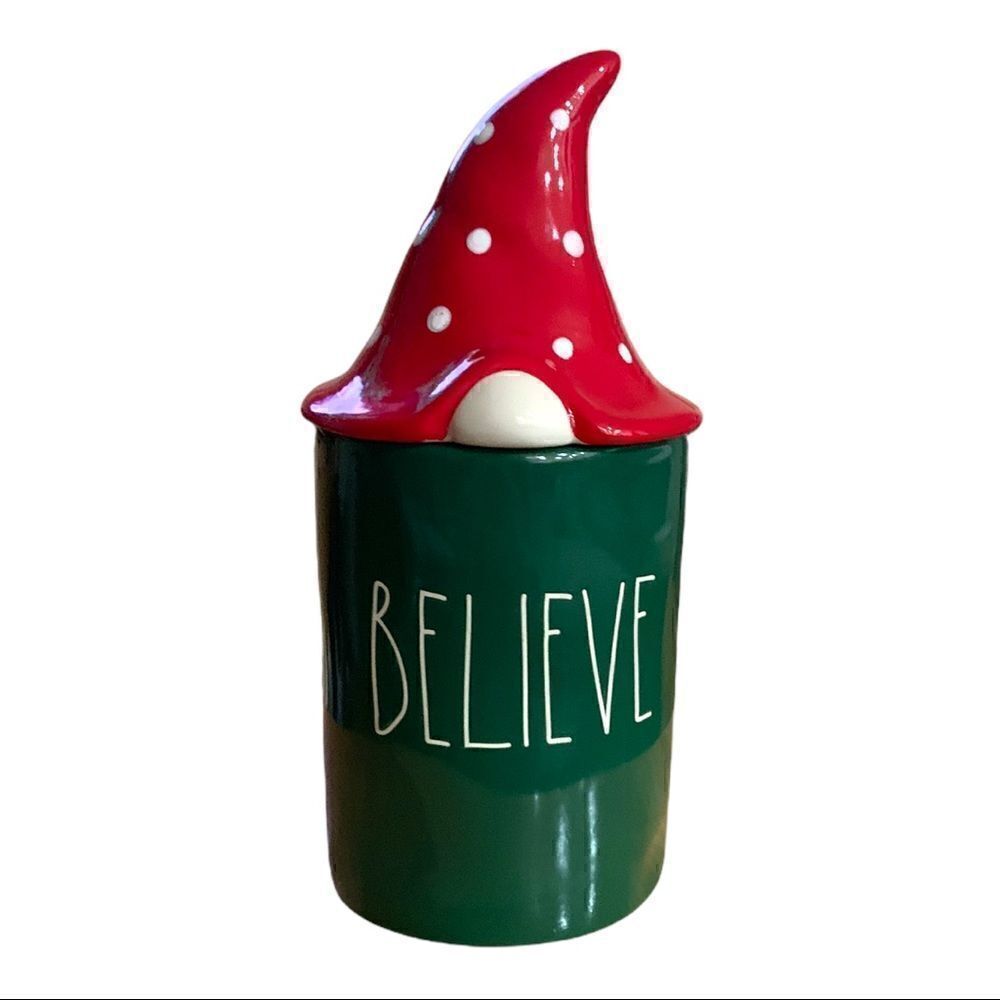 NEW Rae Dunn X Magenta Gnome “Believe” Topper Scented  Christmas Tree 🎄 Candle